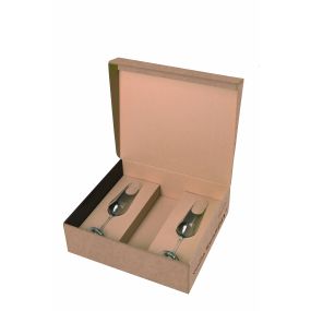 VANILLA SEASON PAPUA Gift box with two champagne glasses and space for bottle